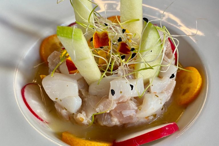 Ceviche de corvina y vieira Ceviche de corvina y vieira